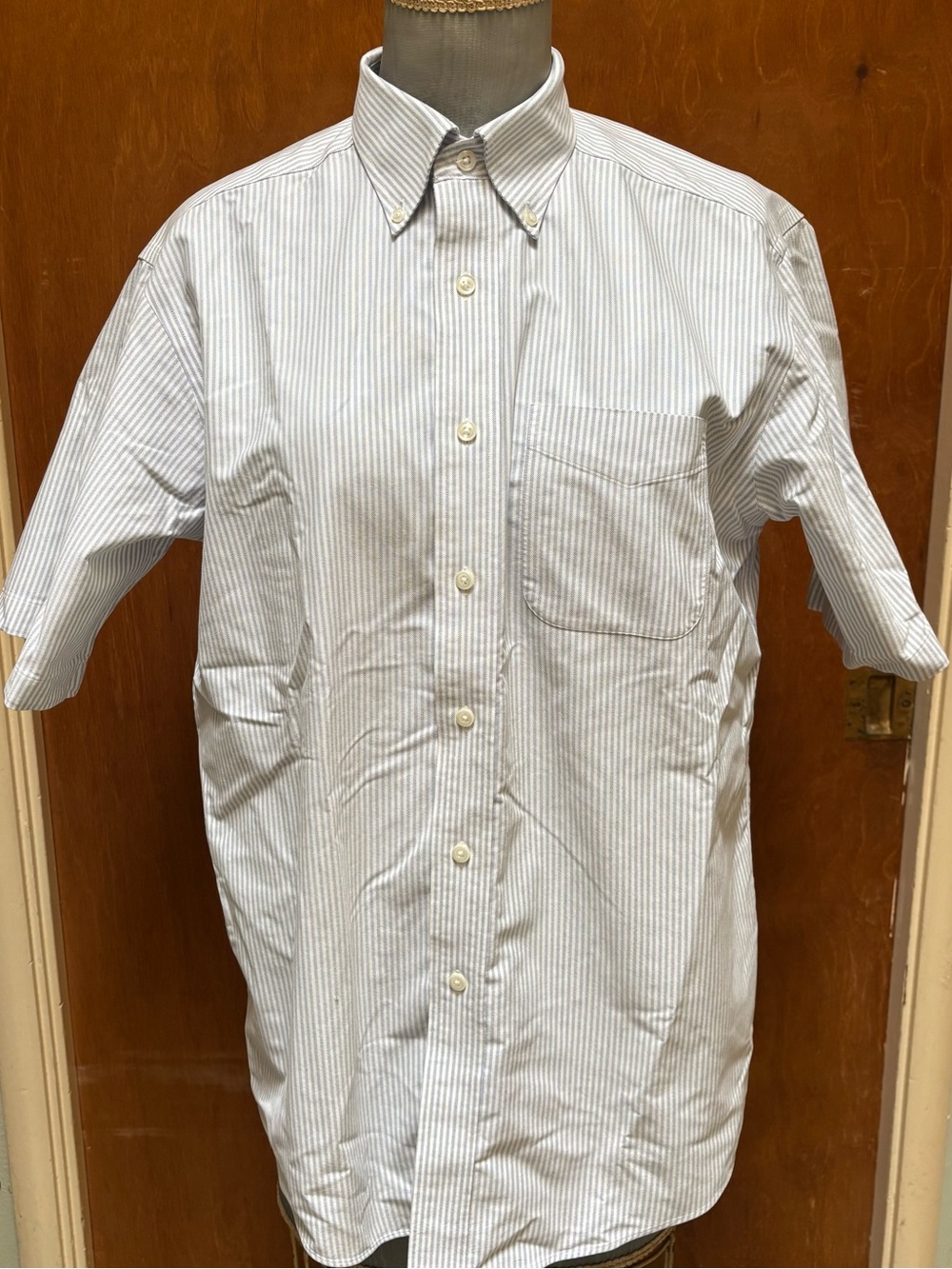 L.L. Bean Men's Short-Sleeve Button-Down Oxford Shirt